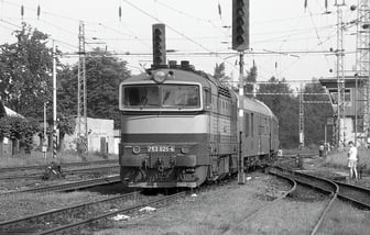 753 025-6