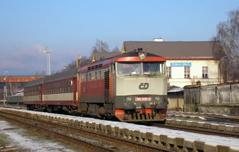 749 008-9