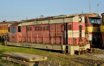 742 301-5