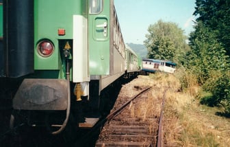 749 245-7