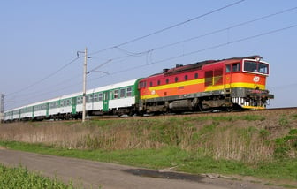 754 076-8