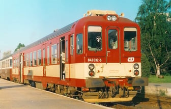 842 032-5