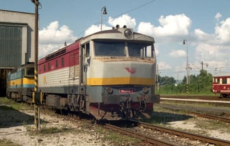 751 033-2