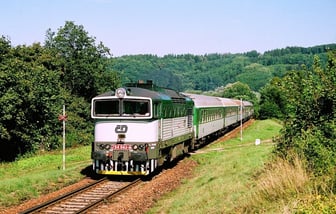 754 043-8