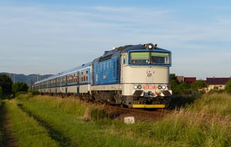 754 067-7