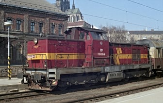 735 235-4