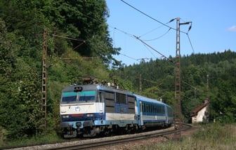 350 004-8