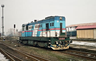 743 002-8