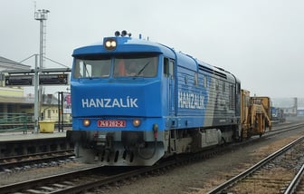 749 262-2