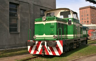 710 085-2