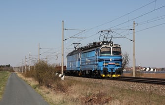 230 040-8