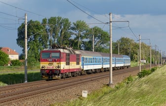 371 005-0