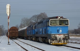 753 757-4