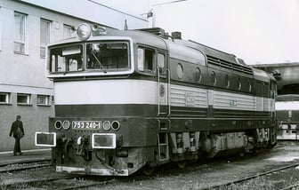 753 240-1