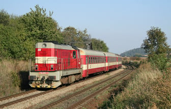 742 043-3