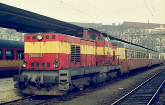 735 066-3