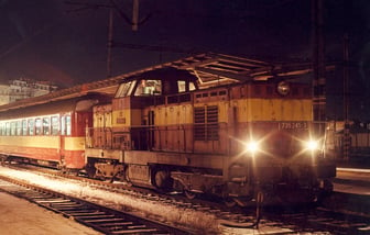 735 245-3