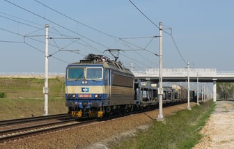 363 032-4