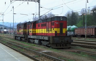 742 256-1