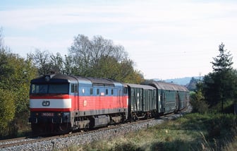 749 243-2