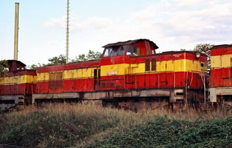 735 015-0