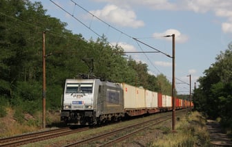 386 002-0