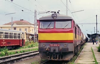 751 032-4