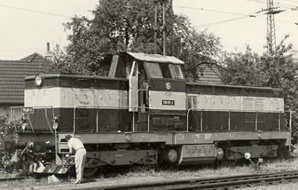 735 151-3