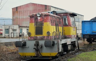 703 037-2