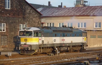 754 048-7