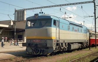 752 052-1