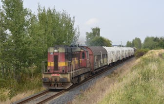 742 405-4