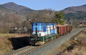 743 002-8