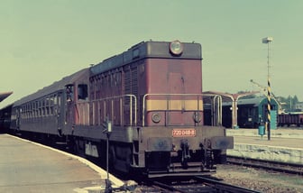 720 048-8