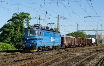 230 064-8