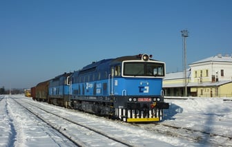 753 757-4