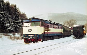 749 245-7