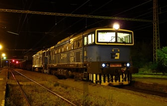 753 758-2