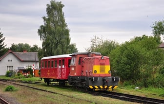 703 044-8