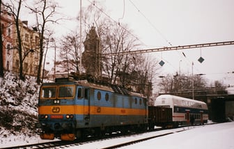 363 062-1