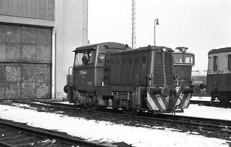 700 088-8