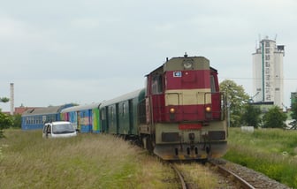 742 082-1