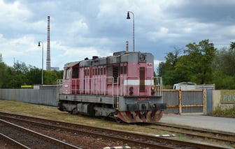 742 605-9