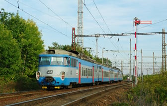 451 031-9