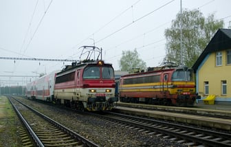 240 075-2