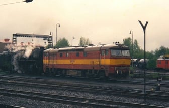 752 061-2