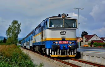 754 029-7