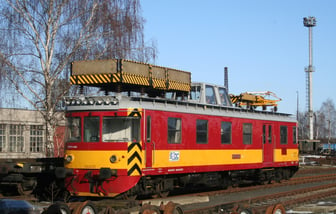 893 029-9