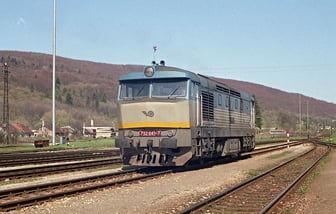 752 049-7