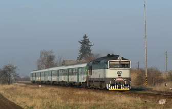 754 043-8